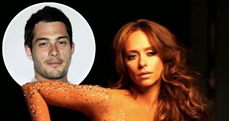 //jennifer love hewitt the client list square