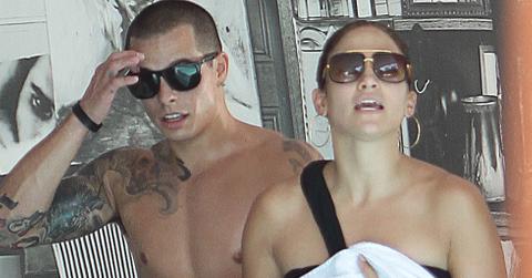 //jennifer lopez and casper and beachpp