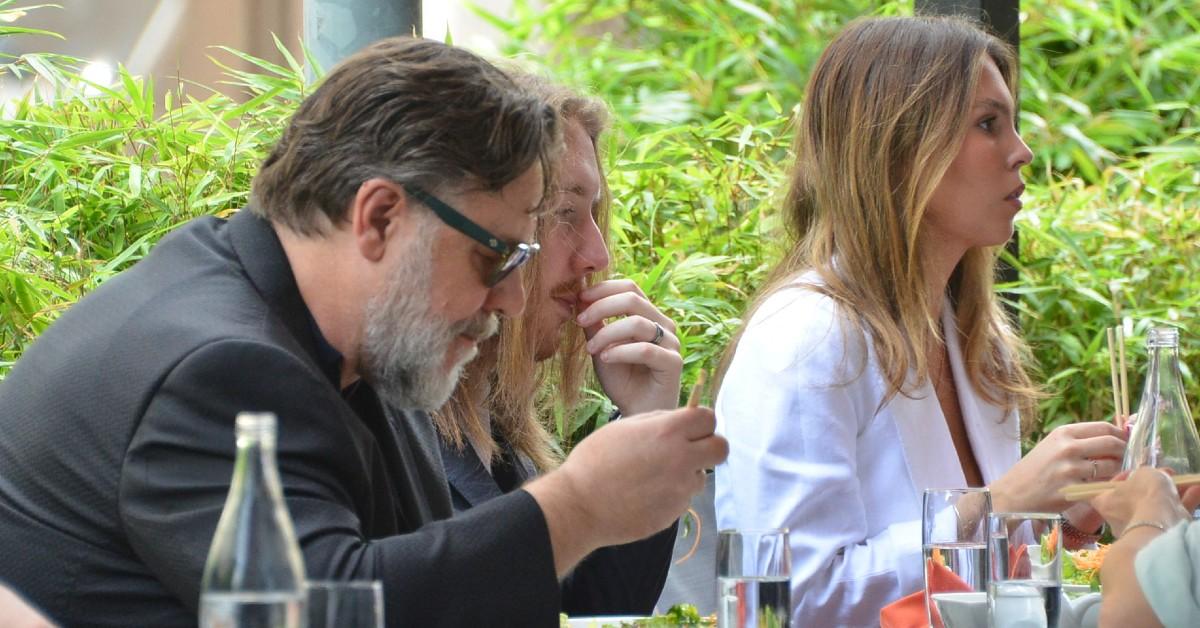 russell crowe stops wedding with britney theriot plans moving slow