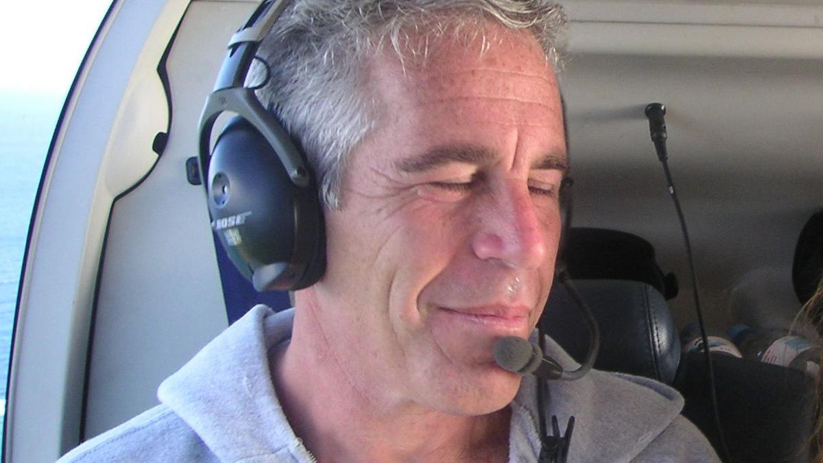 The mystery model was also Jeffrey Epstein's pilot.