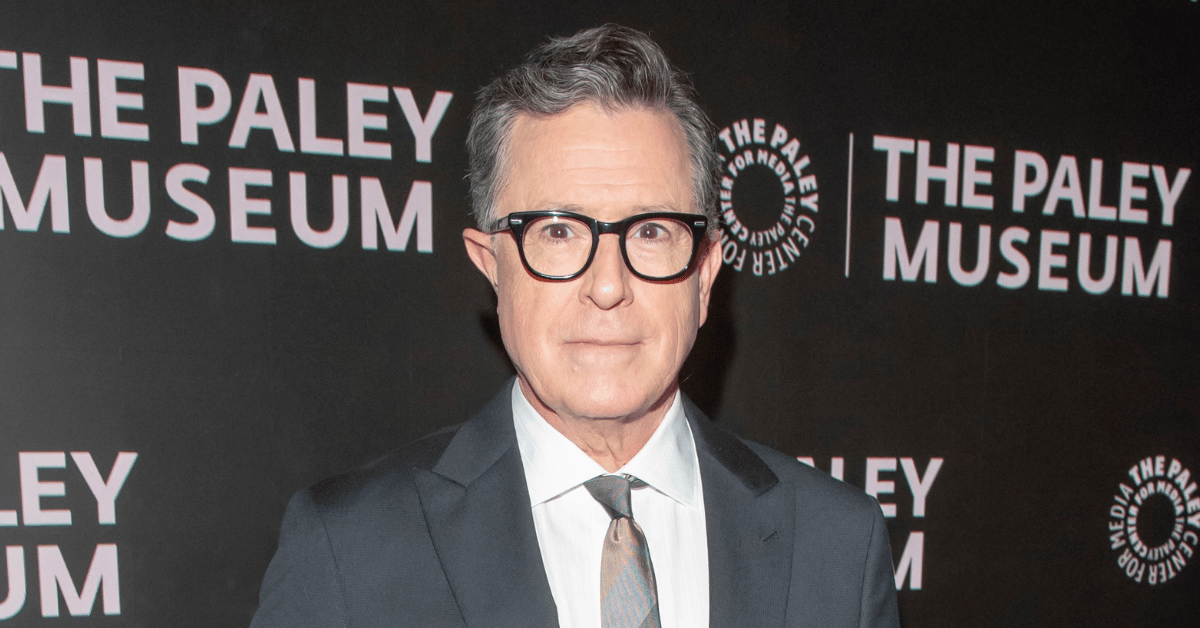 stephen colbert brands paramounts settlement with trump a big fat bribe