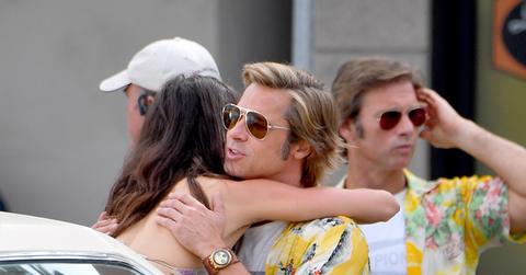 //brad pitt hugs female co star on once upon a time set pp