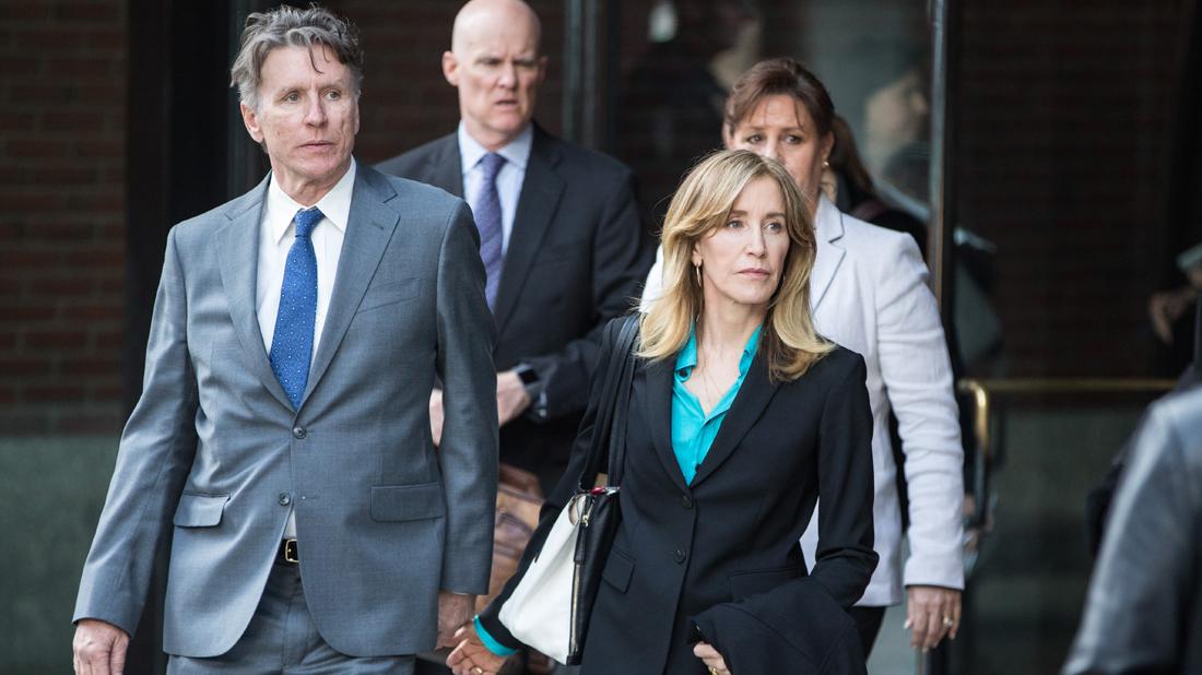 felicity huffman could get home confinement not prison