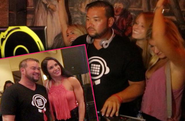 //jon gosselin parties women feud kate reignites