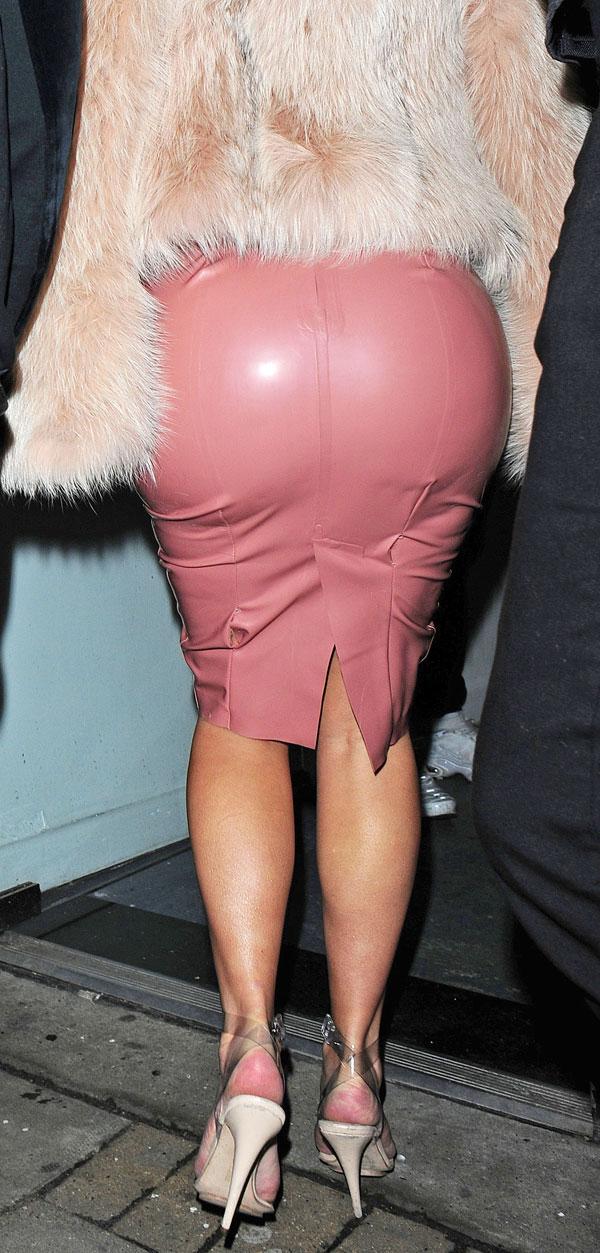 Kim Kardashian Wardrobe Malfunction