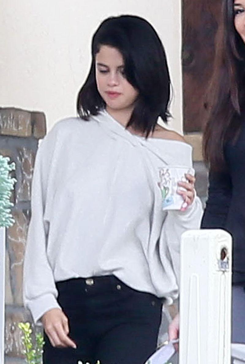 Selena Gomez Caught Drinking After Rehab 5342