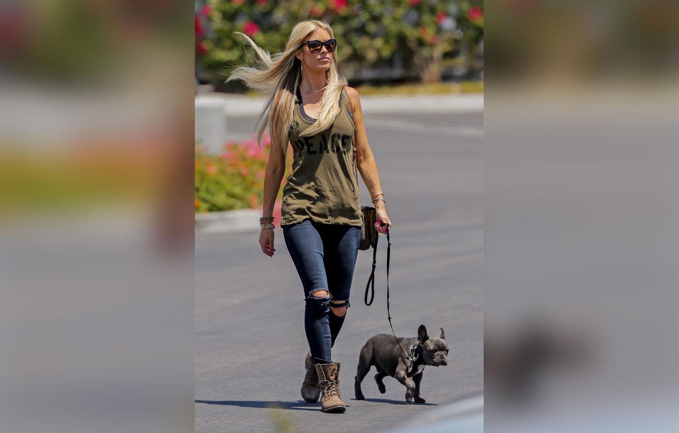 Christina El Moussa Keeps Cool And Healthy