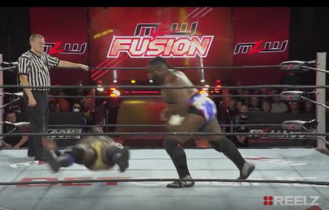Major League Wrestlers Willie Mack & Calvin Tankman Go Toe To Toe