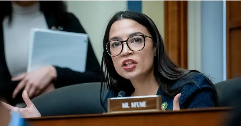 Alexandria Ocasio Cortez Calls Gop Impeachment Inquiry An Embarrassment