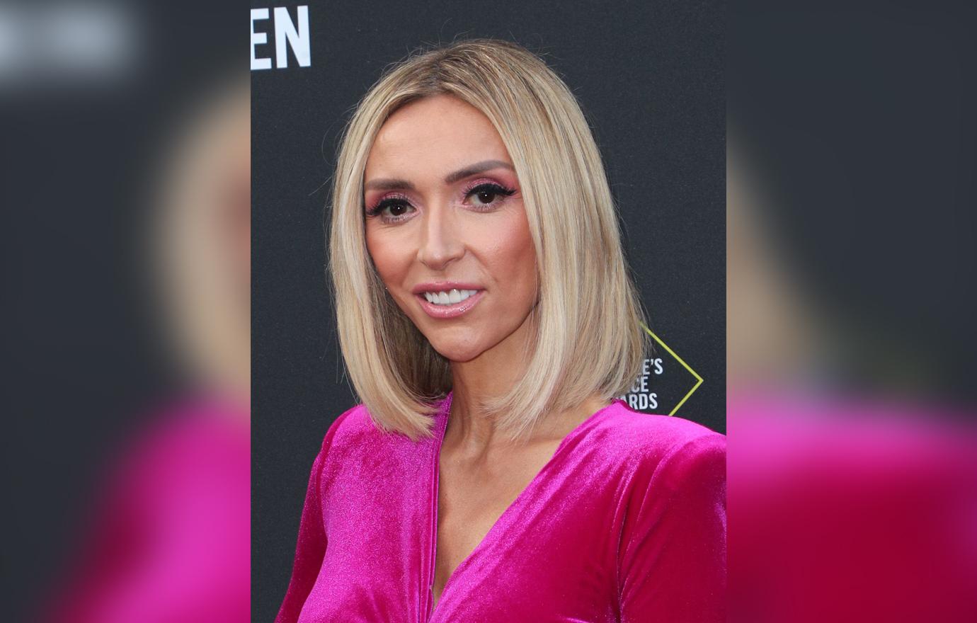 Giuliana Rancic Looks Scary Skinny At The People’s Choice Awards