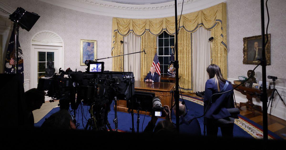 Biden Reads His Teleprompter Instructions Aloud During Oval Office Address