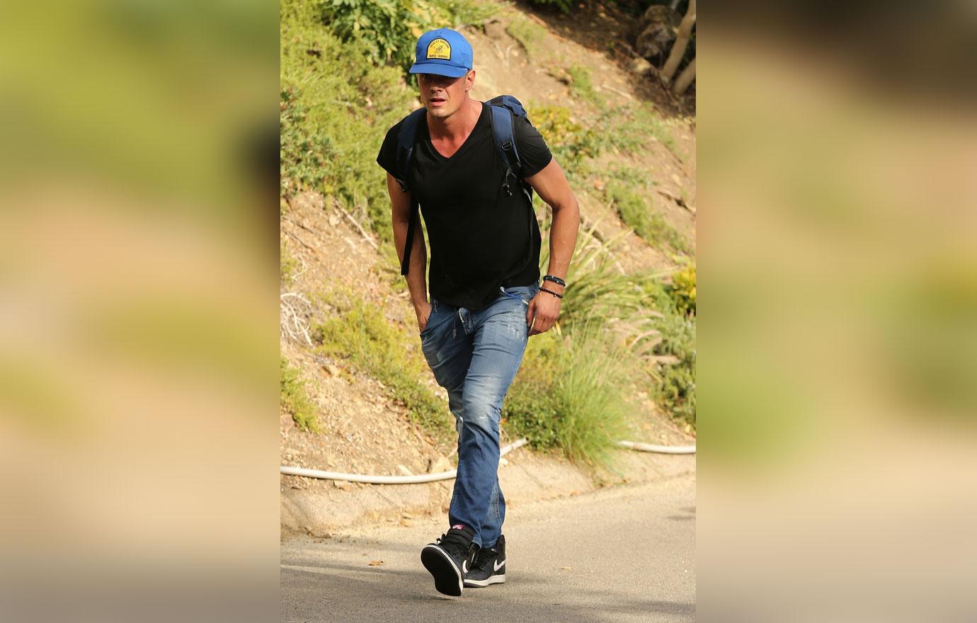 Josh Duhamel Hides After Fergie Split