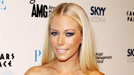 Kendra Wilkinson 'In Shock And Really Sore' After Car Accident