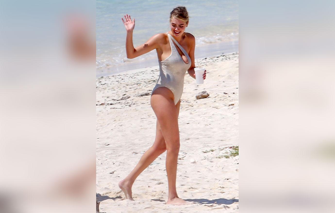 Nearly Nude Kate Upton Showed Bare Butt & Camel Toe In Beach Shoot