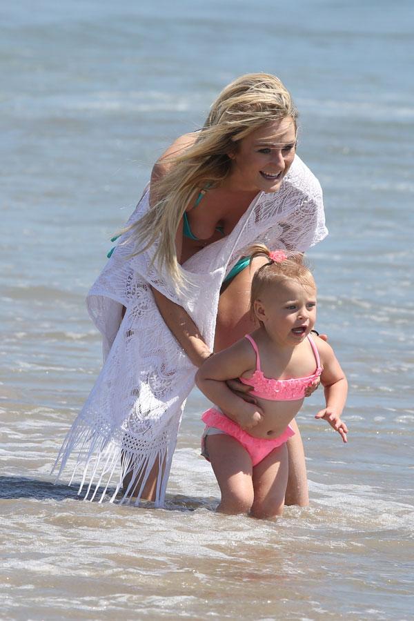 //teen mom leah messer bikini beach day la daughters monster mom