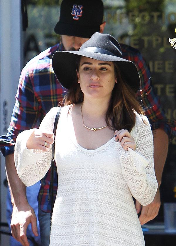 Lea Michele Sports No Makeup On Lunch Date With Boyfriend Matthew