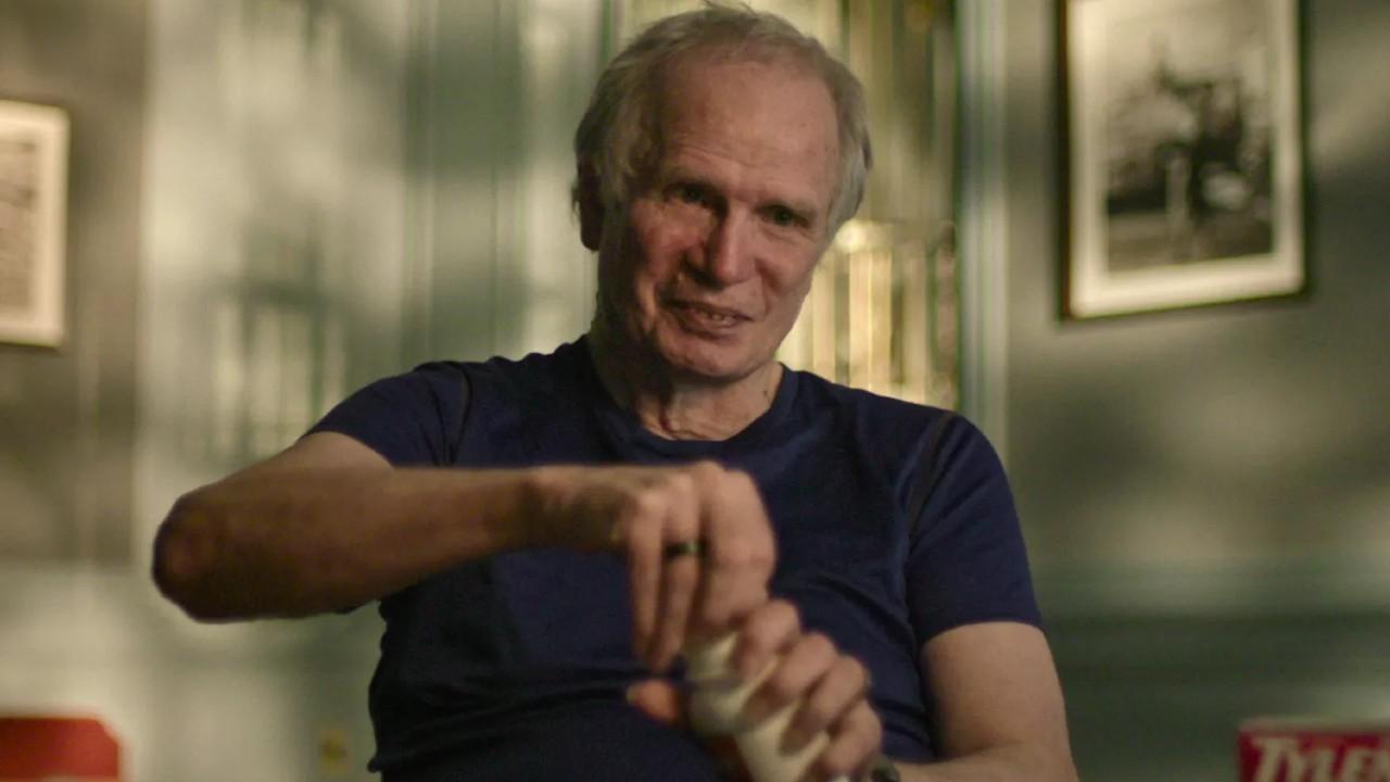A photo of James Lewis in "the Tylenol Murders' Netflix