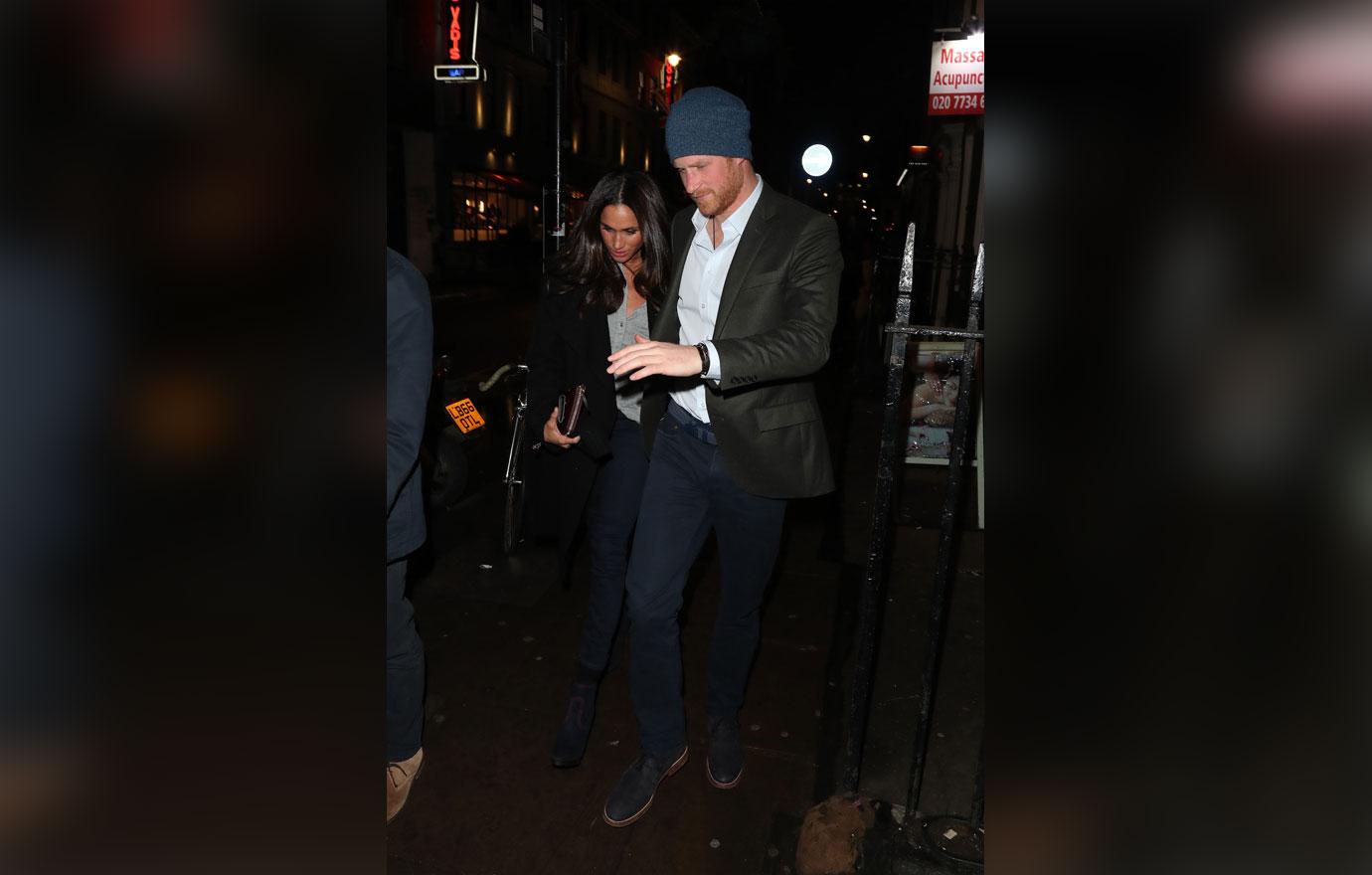 rince Harry Meghan Markle Dating Holding Hands Pics