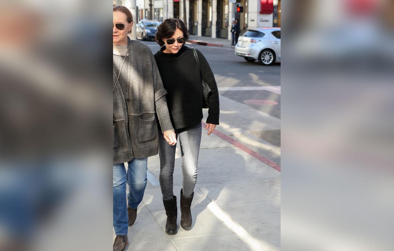 Shannen Doherty Christmas Shops With Mom After Cancer