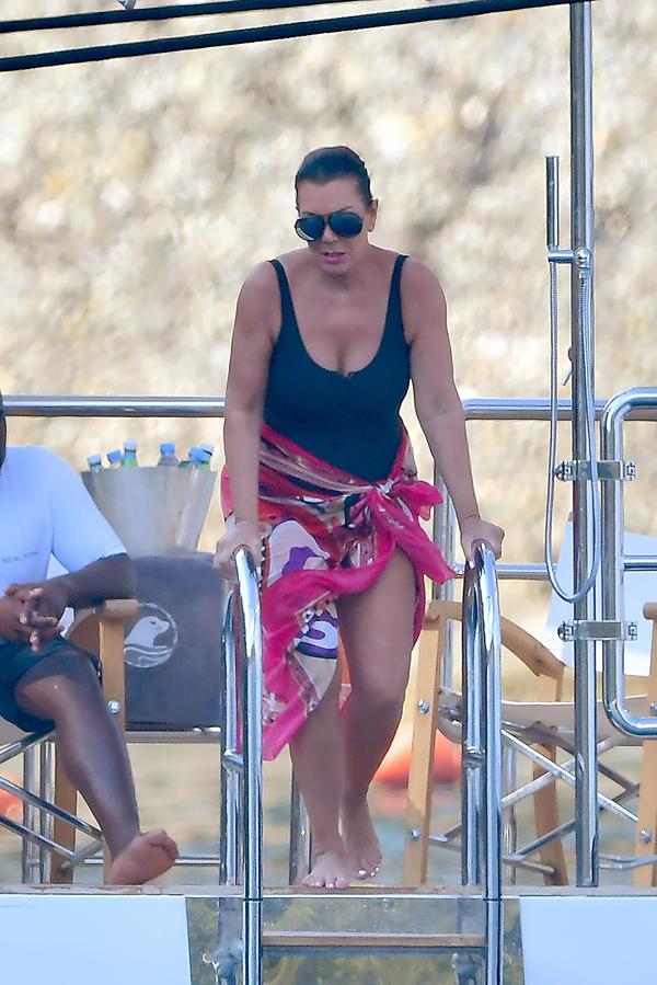 Kris Jenner Kim Kardashian Fat Weight Gain Pounds