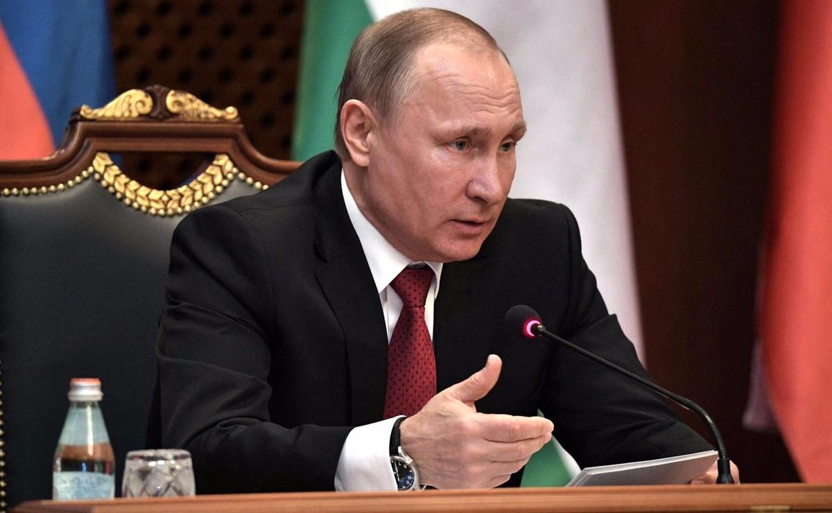 National security experts described the five suspects as part of Vladimir Putin's global network recruiting mercenaries.