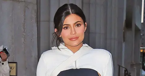 kylie jenner set venom flying backstage