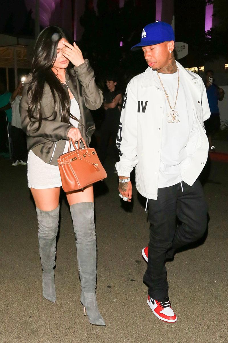 Kylie Jenner Caught Cuddling With Tyga At Kanye Wests 