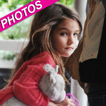 //suri cruise bored lunch pastis