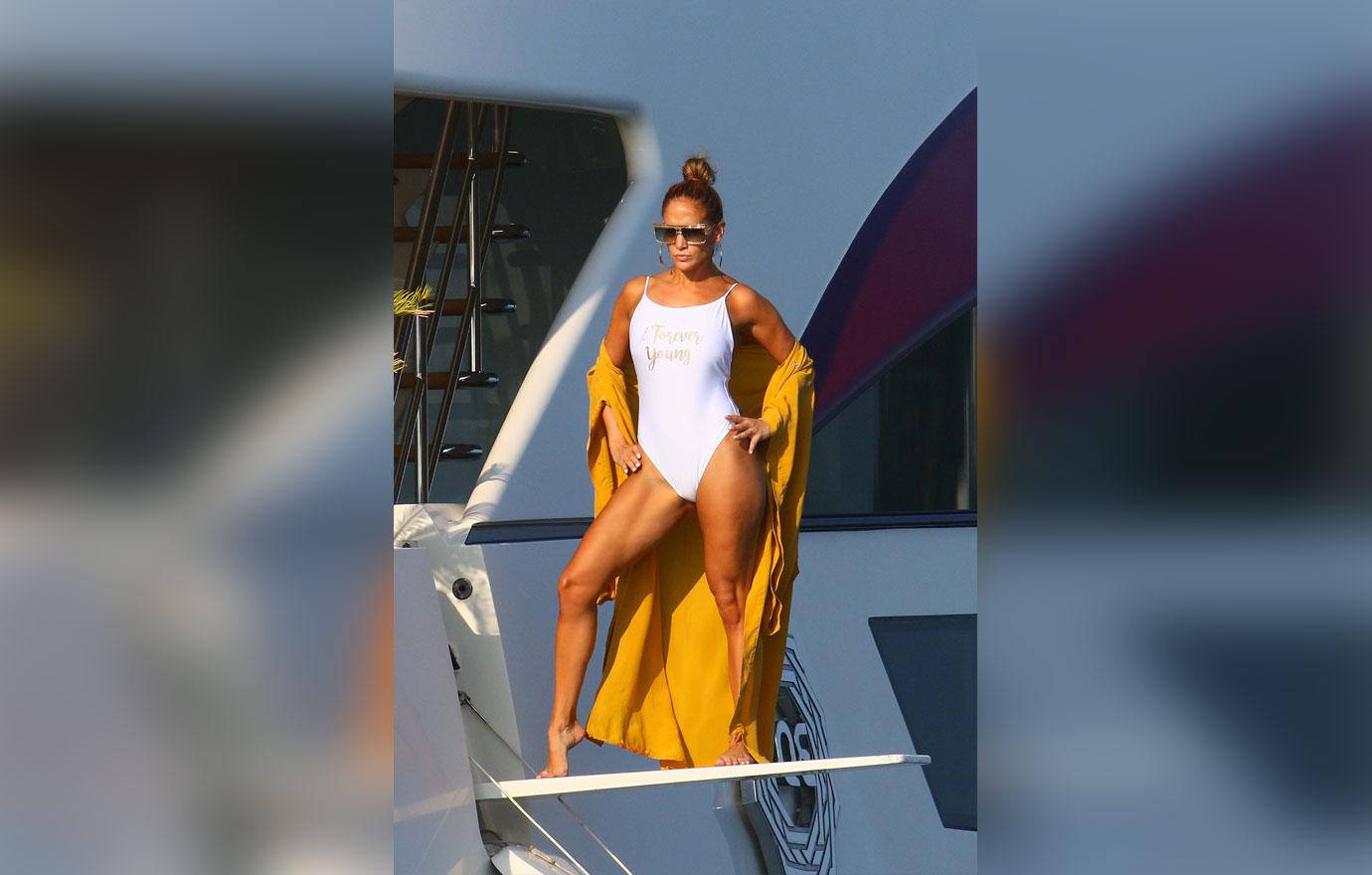 Jennifer Lopez Shows Off Swimsuit Body On Yacht Summer Vacation