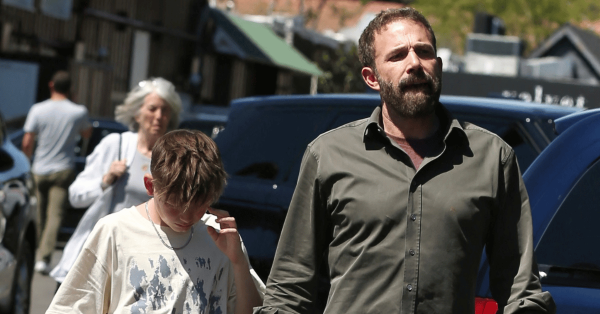 Photo of Ben Affleck and his son Samuel