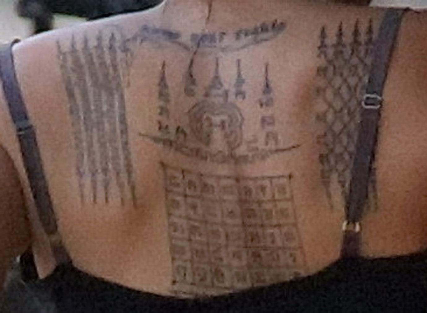 //angelina jolie back tattoos brad pitt divorce