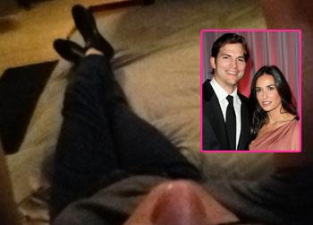 //demi moore twitter ashton kutcher