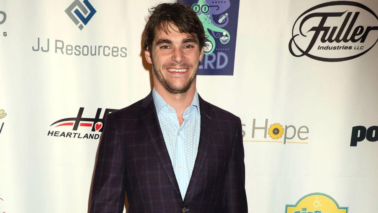 Image Of RJ Mitte