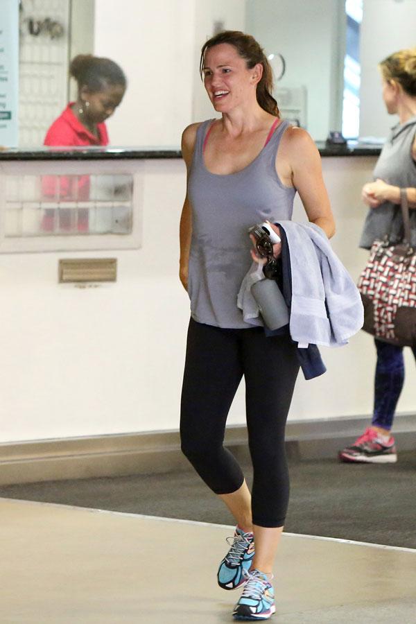 Jennifer Garner Ben Affleck Divorce Revenge Cleavage Gym Yoga Pants