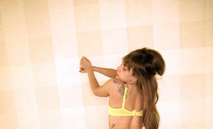 //gaga bikini twitter