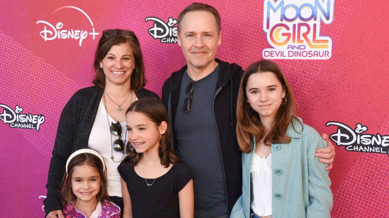 picture of chad lowe, Kim Painter, mabel lowe, fiona lowe and Nixie lowe