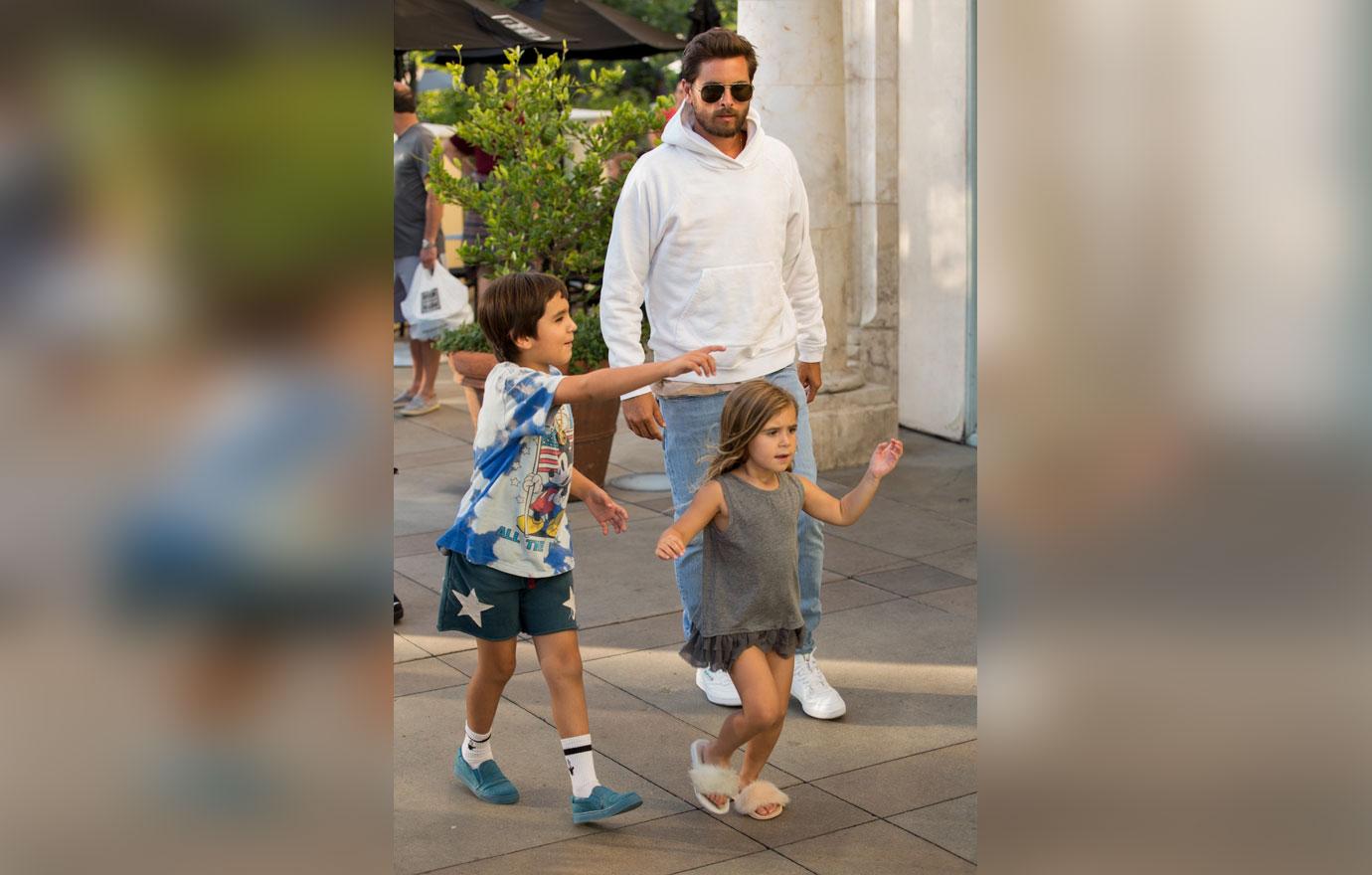 Kourtney Kardashian Scott Disick Custody Kids Demands