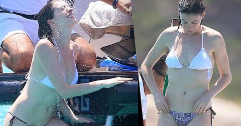 anne hathaway bikini scuba spain
