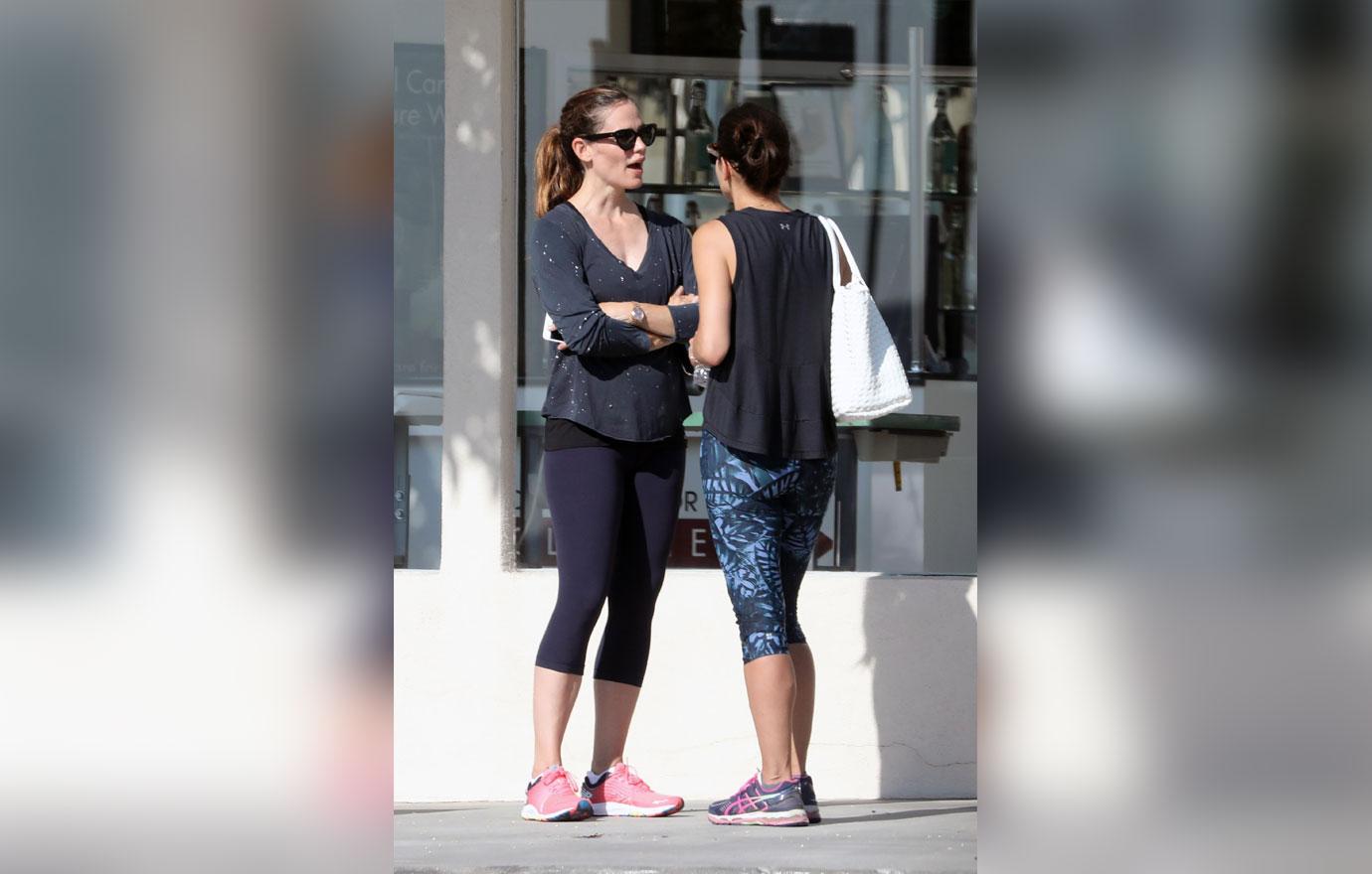 Jennifer Garner Ben Affleck Girlfriend SNL Gym