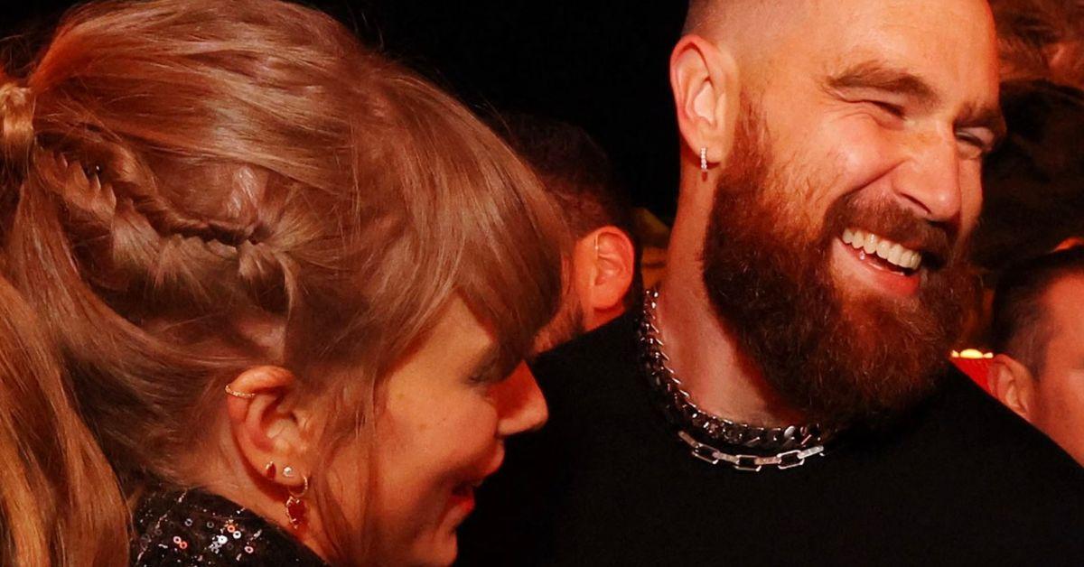 picture of Travis Kelce and Taylor Swift