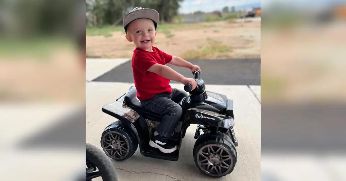 Rodeo Star Spencer Wright's 3-Year-Old Son Dies After Being Removed From  Life Support