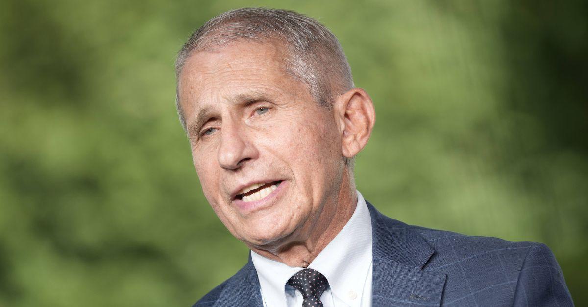 anthony fauci receive  year government retires jpg