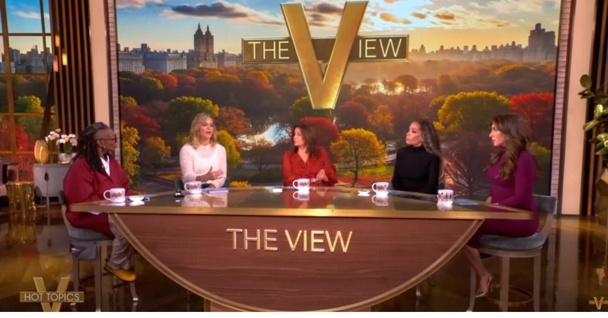Photo of The View hosts