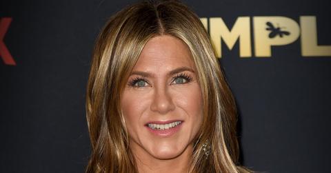 Jennifer Aniston To Go Head To Head With Demi Moore in Tell All Book Challenge