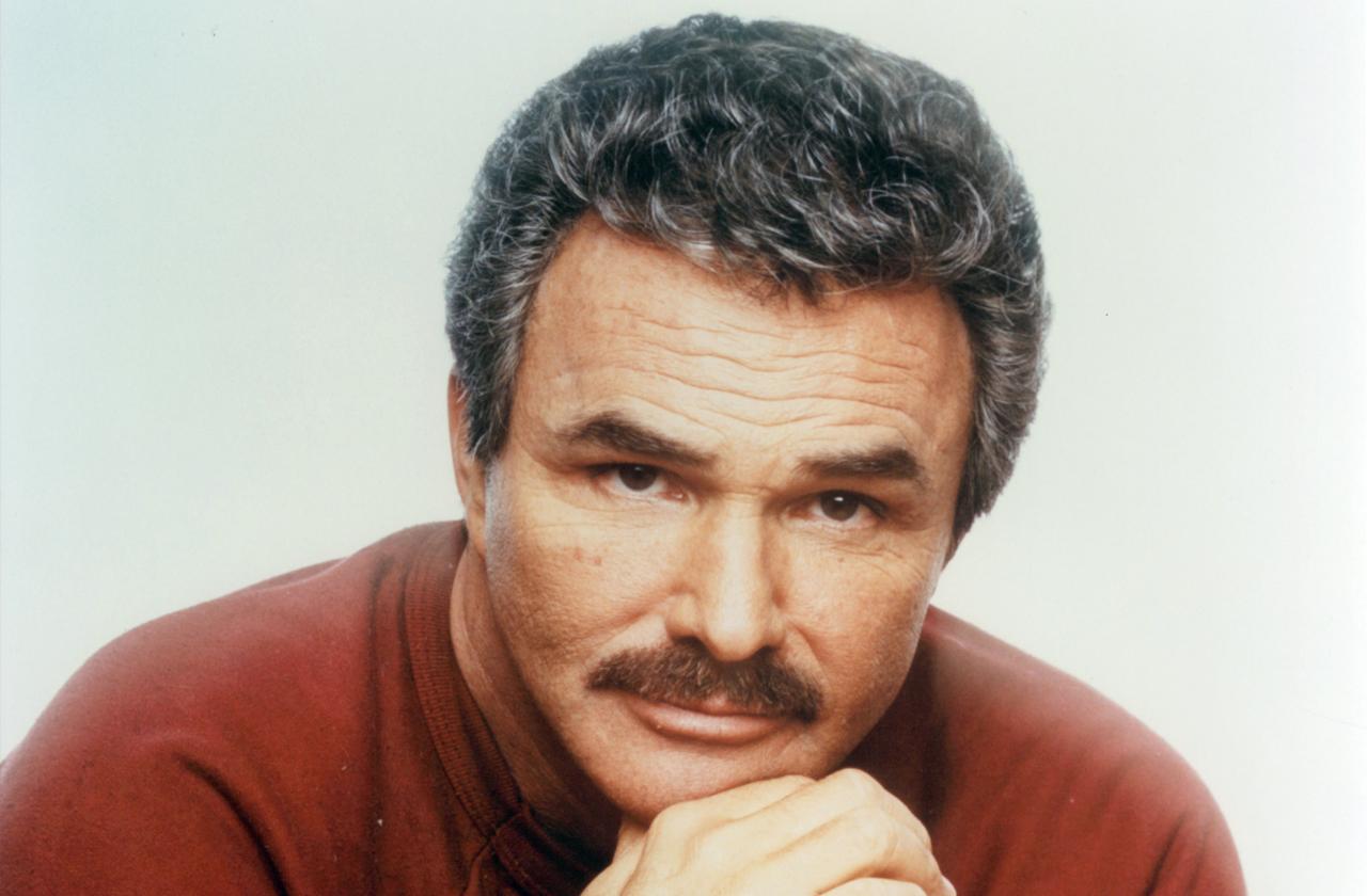 Burt Reynolds ashes to be scattered at sea