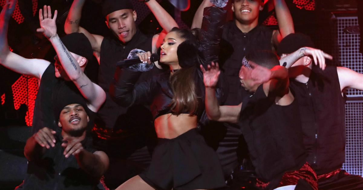 Singer Abs The 25 Best Celebrity Abs In Hollywood