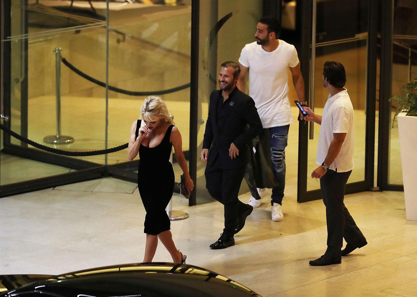 Pamela Anderson Date Adil Rami