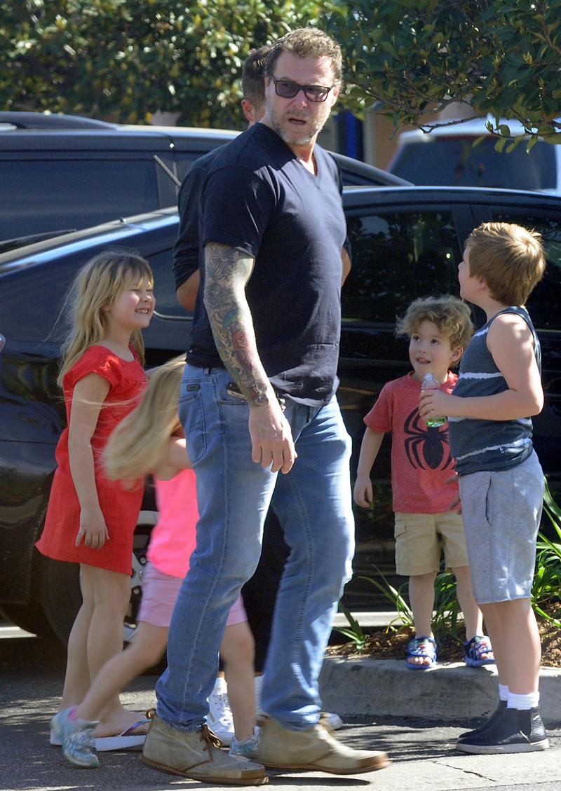 Tori Spelling Hospitalized Again