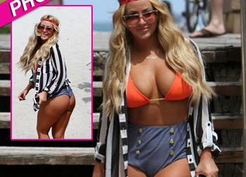 Trying To Steal Coco’s Thunder? Aubrey O’Day Flaunts Her Booty In