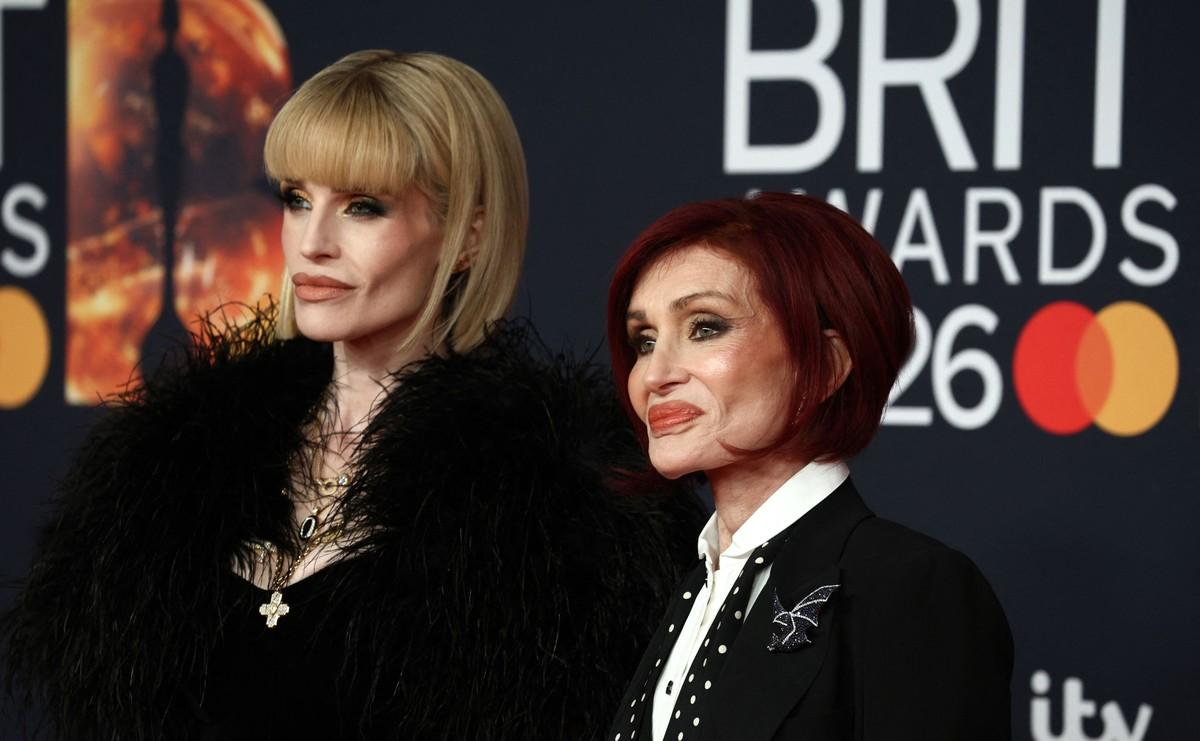 Sharon Osbourne defended Kelly Osbourne amid criticism over her weight, saying grief after Ozzy Osbourne's death has affected her appetite.